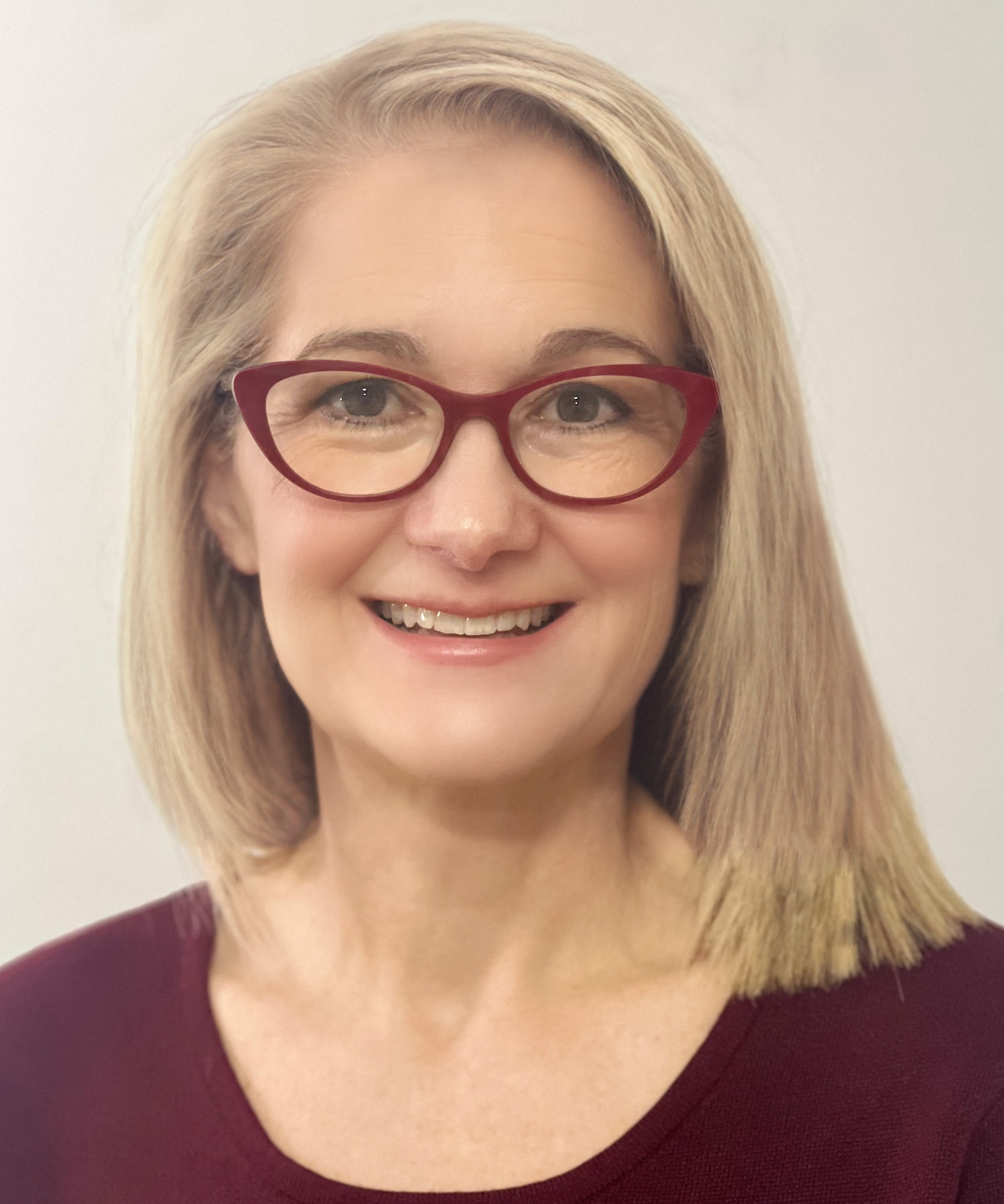 Headshot Kelly Schrum
