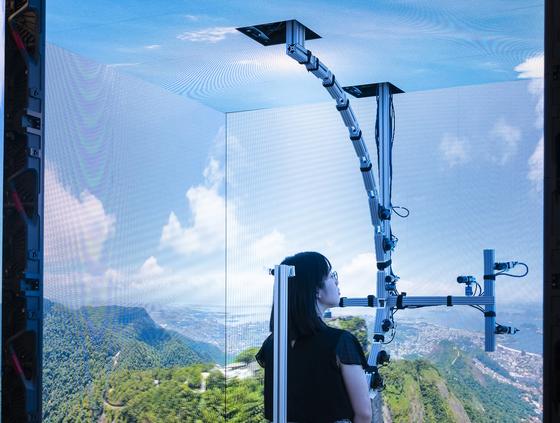 Pixel Cube in Imaging & Vision Lab at Mason Square, Van Metre. Photo by: Ron Aira/Creative Services/George Mason University